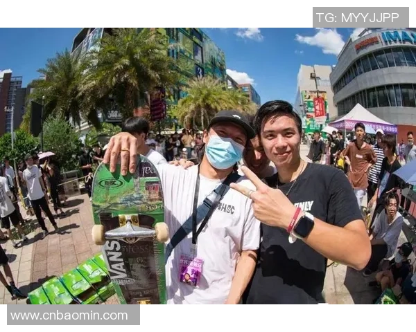 深圳滑板队在攀岩联赛中的强势表现与技术分析 深圳滑板队在攀岩联赛中的强势表现与技术分析